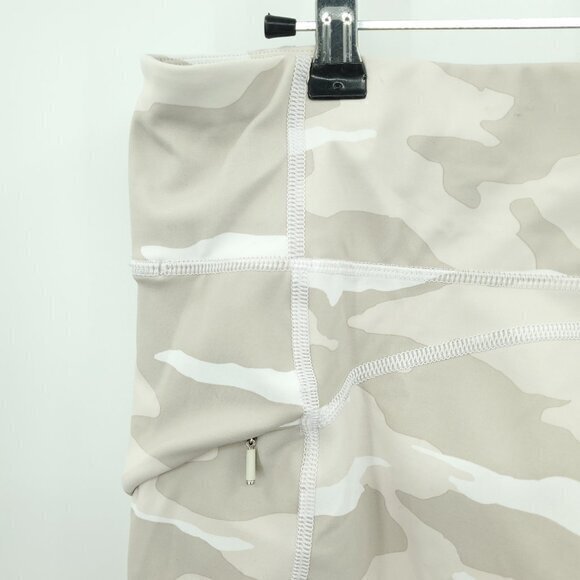 Athleta Camo Contender 7/8 Tight Camo Legging L White/Tan - Picture 11 of 16